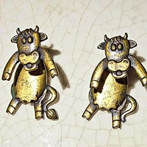 Vintage JJ antique bronze tone cows 3d body back earrings